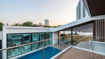 Exclusive-Villa, 3 Schlafzimmer | Blick vom Balkon