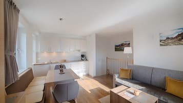 Smart-TV, Tischtennisplatte