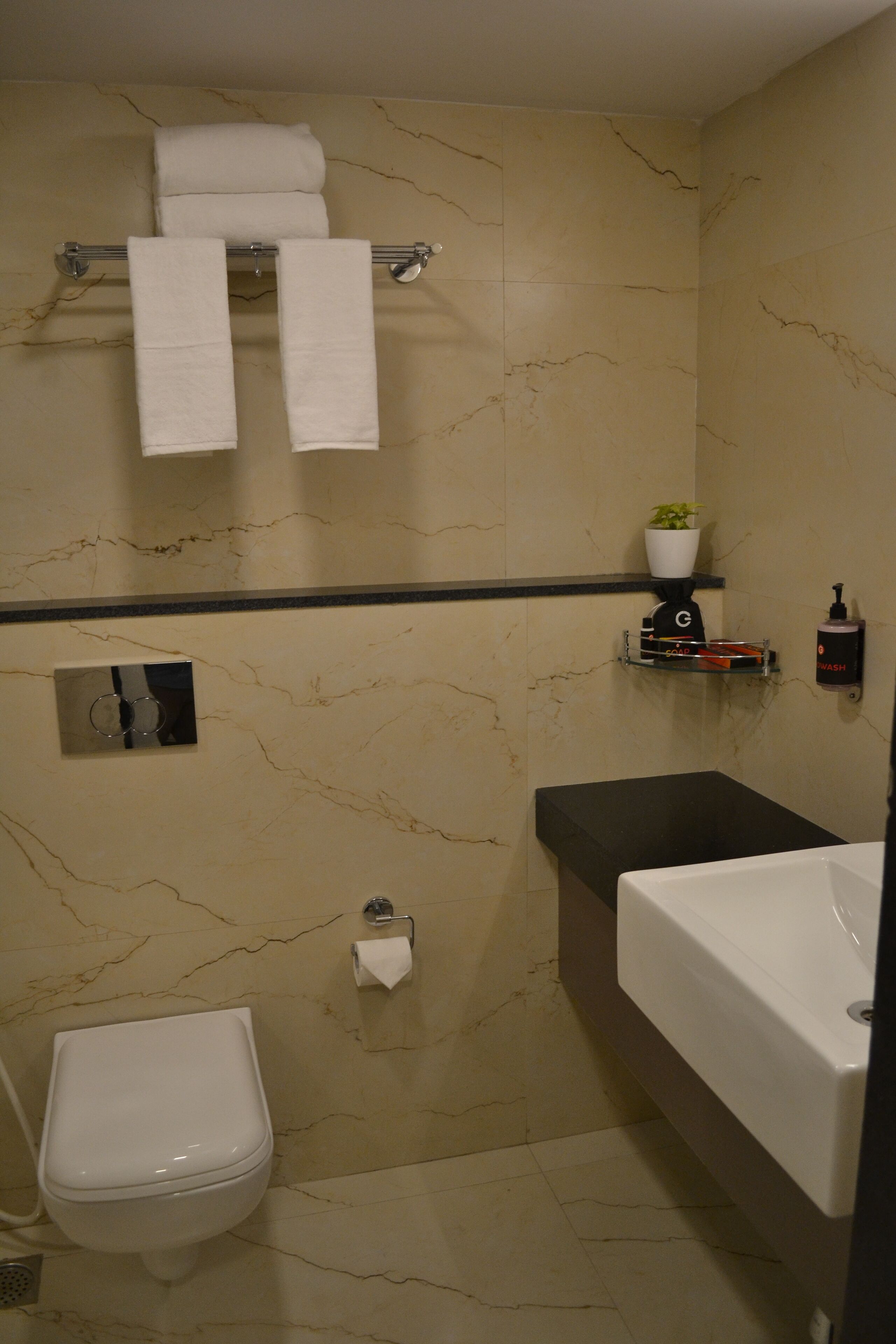 luxe room | bathroom | shower, free toiletries, bathrobes, towels