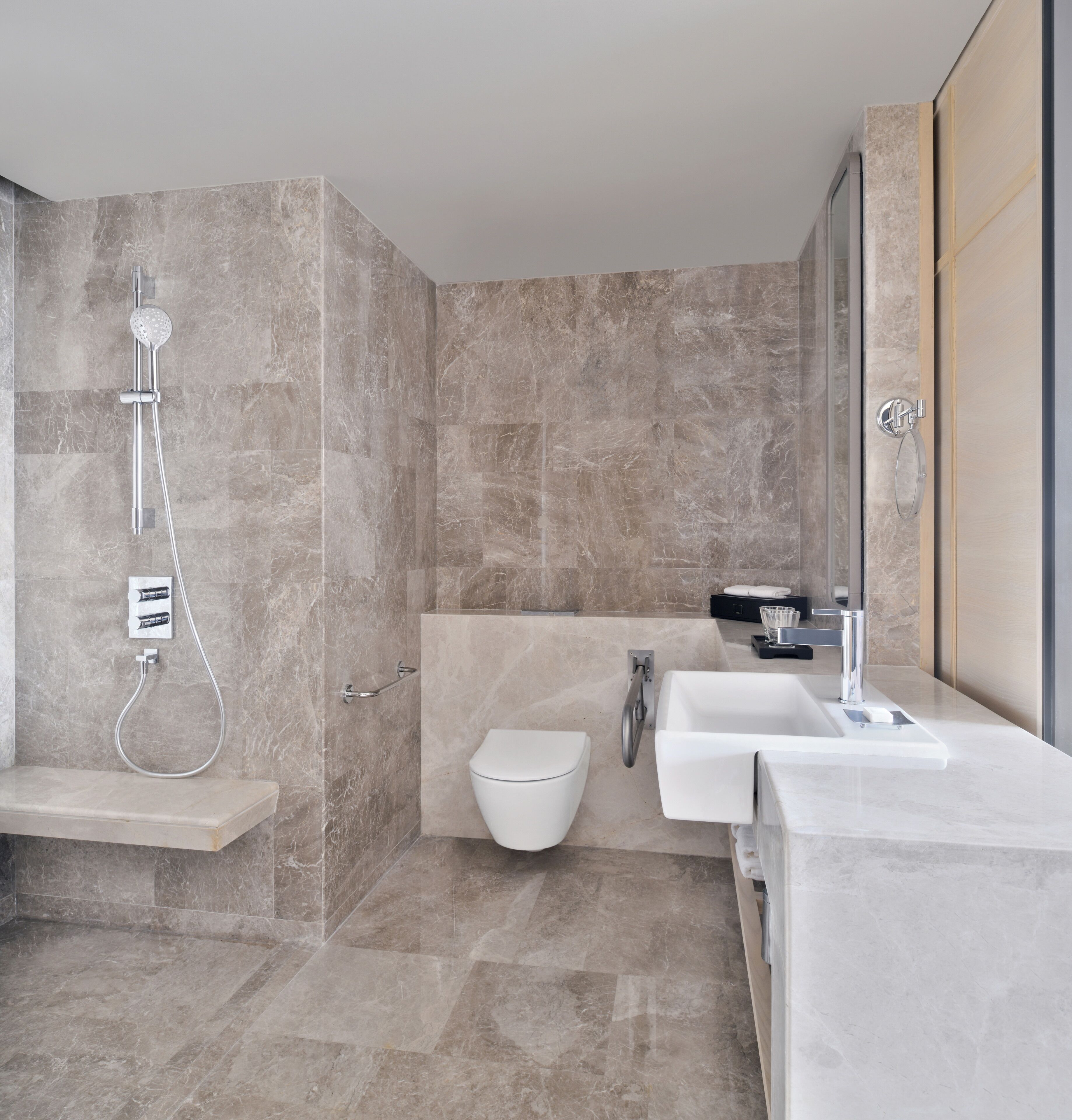 shower, rainfall showerhead, free toiletries, hair dryer