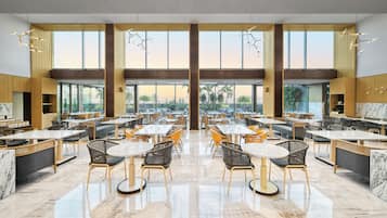 Breakfast served, local and international cuisine, alfresco dining