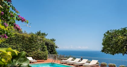 I giardini dell'Eden, Pool Amalfi Villa, jacuzzi, stunning view, garden, parking