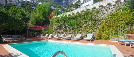 Piscina a l'aire lliure
