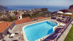 Outdoor pool - Villa Belle, Panoramic Villa Near Ravello, Private Pool, garden, views, parking (Scala)