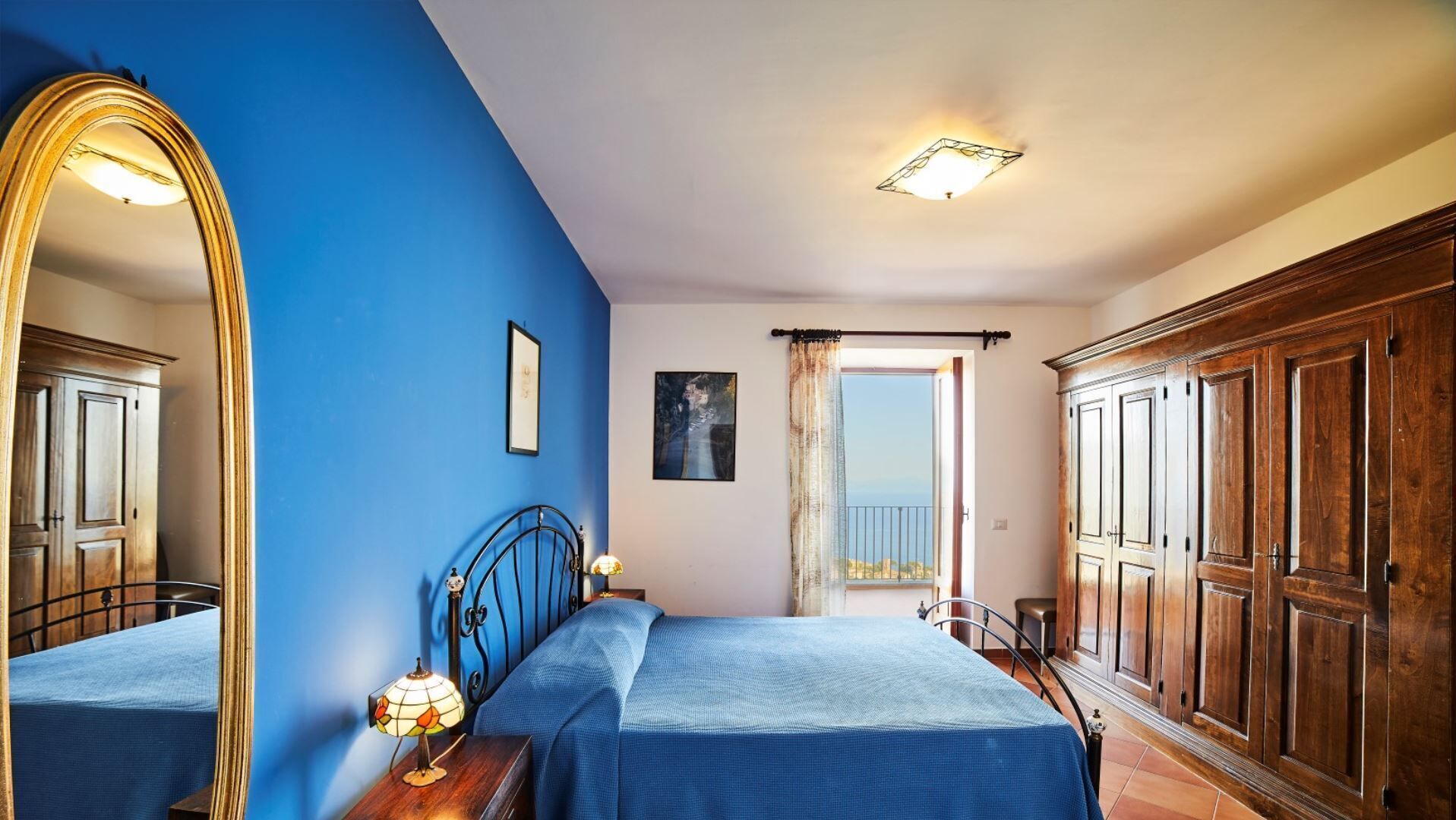 6 Schlafzimmer, Zimmersafe, Bügeleisen/Bügelbrett, kostenloses WLAN