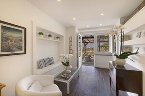 Smart TV, DVD player - La rosa, Luxury villa private pool Equipped With Conforts, wide garden,parking (Sorrento)