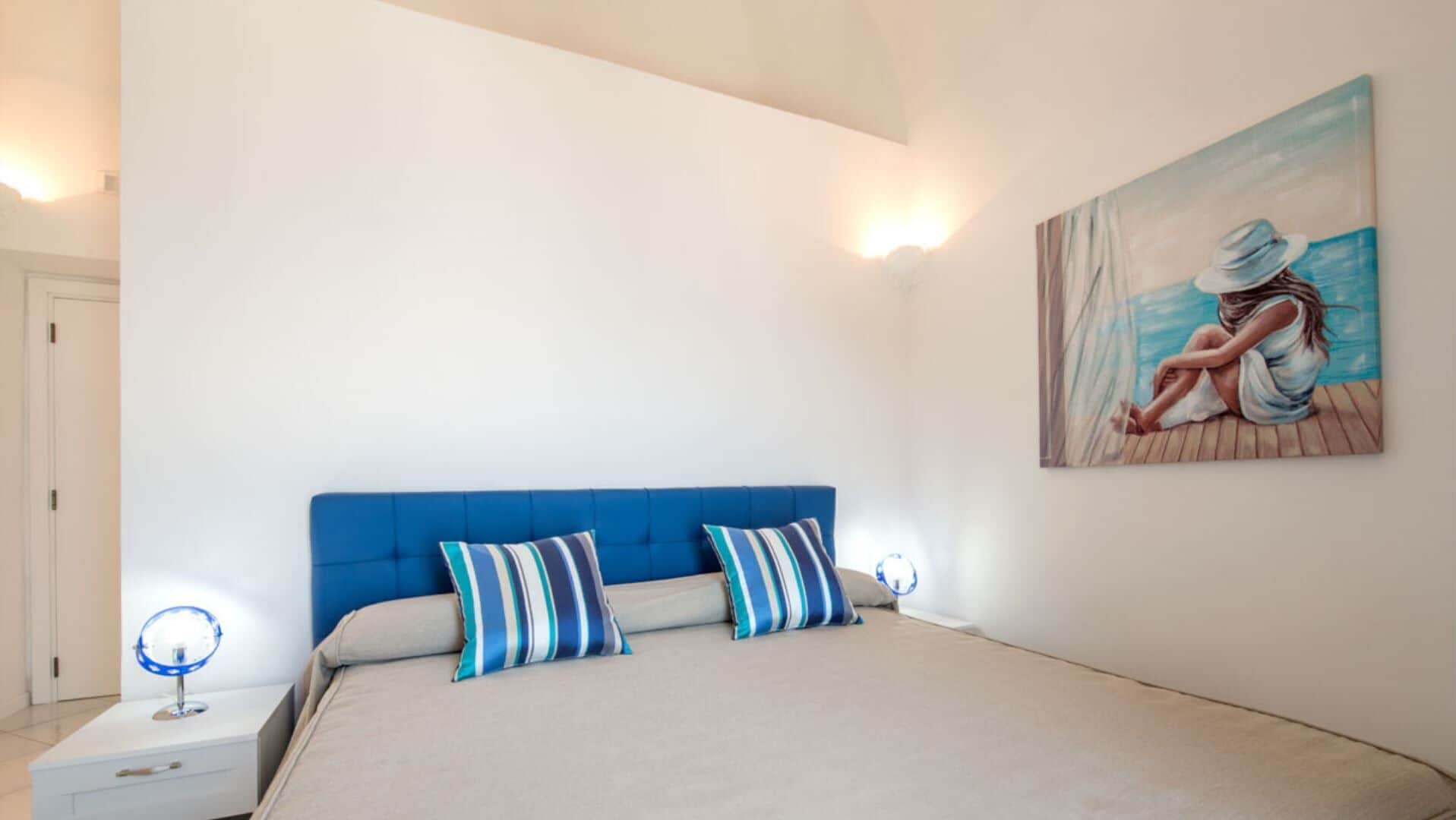 5 bedrooms, in-room safe, iron/ironing board, free WiFi