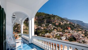 Property grounds - Villa Avorio, Luxury Positano Villa with heated pool and jacuzzi, close to beach (Positano)