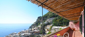 Petali di rosa, Villa in Positano close to the beach and centre with view.
