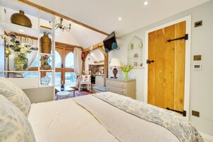 1 chambre, fer et planche à repasser, accès au Wi-Fi (inclus)