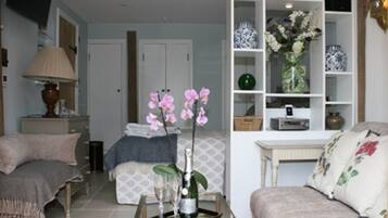 Cottage | Living room