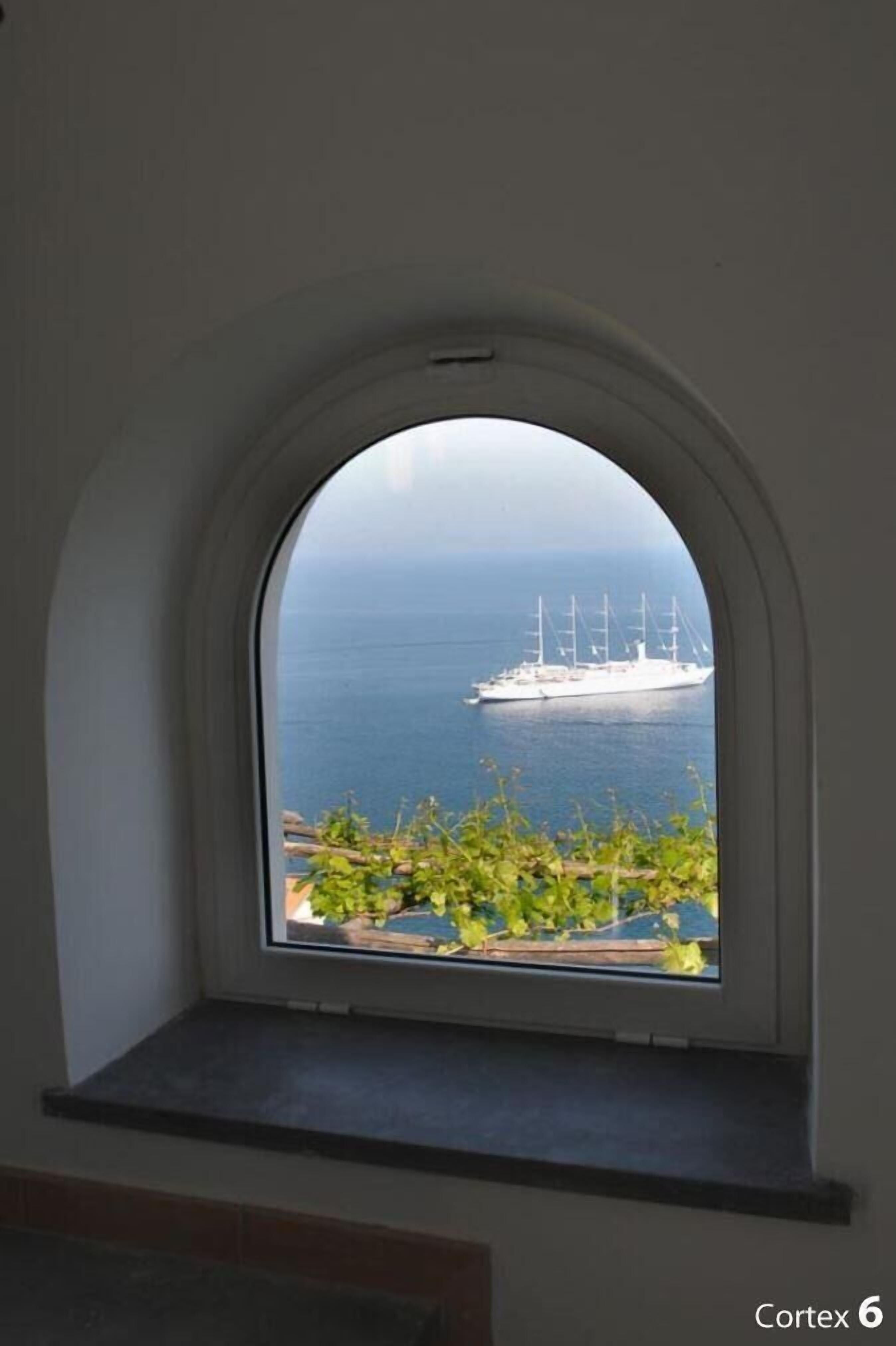 2 室のベッドルーム、セーフティボックス (室内)、アイロン / アイロン台、WiFi (無料)