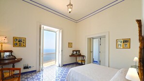 3 camere, una cassaforte in camera, ferro/asse da stiro, Wi-Fi