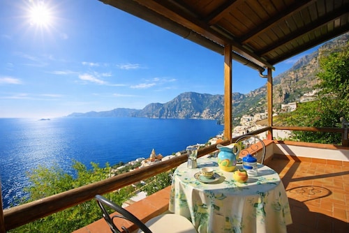 Casa sole luna, Romantic Sea View Beach House, Near Positano, private parking