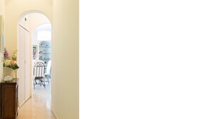 3 chambres, fer et planche à repasser, Wi-Fi, draps fournis