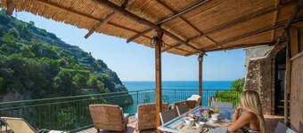 Casa di mare 2, Beautiful Property on the beach, terraces with stunning views