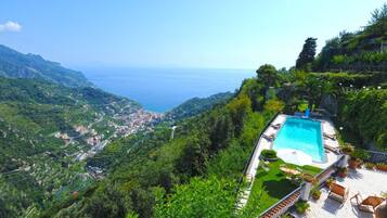 Piscina all'aperto