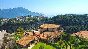 Exterior - La Rocca Charming Villa, private pool, wide garden close to Ravello. (Scala)