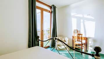 4 soverom, strykejern/-brett, wi-fi og sengetøy