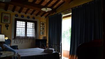 5 Schlafzimmer, Bügeleisen/Bügelbrett, WLAN, Bettwäsche