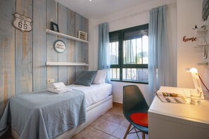 3 bedrooms, iron/ironing board, free WiFi, bed sheets
