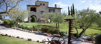 Villa de luxe en Ombrie avec piscine privée, SPA, espace extérieur, jardin, four à pizza