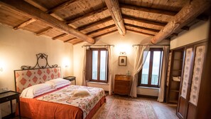 13 bedrooms, iron/ironing board, free WiFi, bed sheets