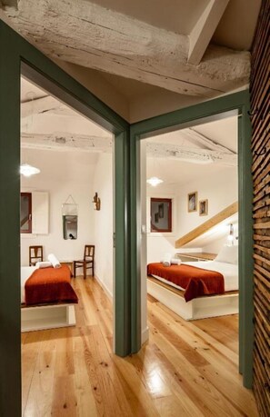 2 chambres, fer et planche Ă repasser, Wi-Fi, draps fournis