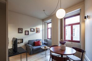 Fernseher
