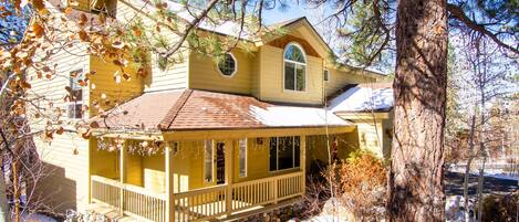 House, 4 Bedrooms | Exterior