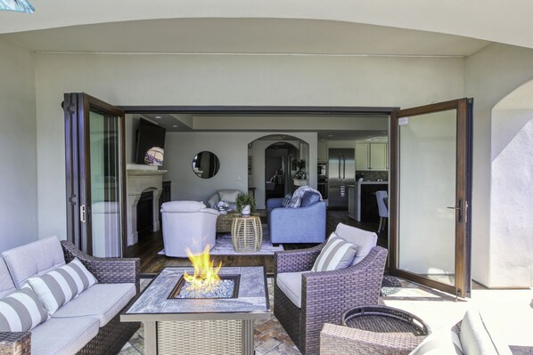 Property grounds - New Exquisite Sea la Vie condo in Avila Beach (Avila Beach)