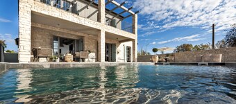 Villa Renata with Pool and Sauna