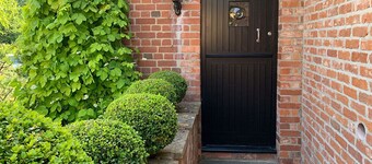 Hayloft - Dog Friendly - Romantic Cottage