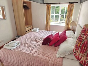 2 Schlafzimmer, Bügeleisen/Bügelbrett, Reisekinderbett, WLAN