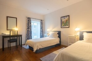 4 bedrooms, in-room safe, iron/ironing board, travel cot