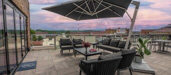 The Bee Hotel Danville