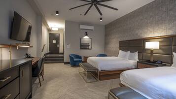 Quarto luxo, 2 camas Queen | 1 quarto, individualmente decorados, individualmente mobiliados