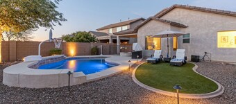 TVs All BRs, Htd POOL, Fire Pit, Paradise for Hikers/Bikers/Golfers