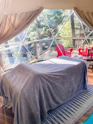 Spa - Cozy, Seasonal Geo-Dome with Heat/AC on Private Hiking paradise in Gunks. (Wallkill)
