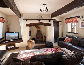 Living area - Tansy Cottage - a luxurious and spacious two bedroom cottage with fabulous shared leisure facilities (Boncath)