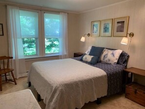 Bedroom 2 w/Queen - Harbor Outlook with Water Views (Vinalhaven)