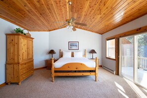 4 habitaciones, tabla de planchar con plancha, wifi y ropa de cama
