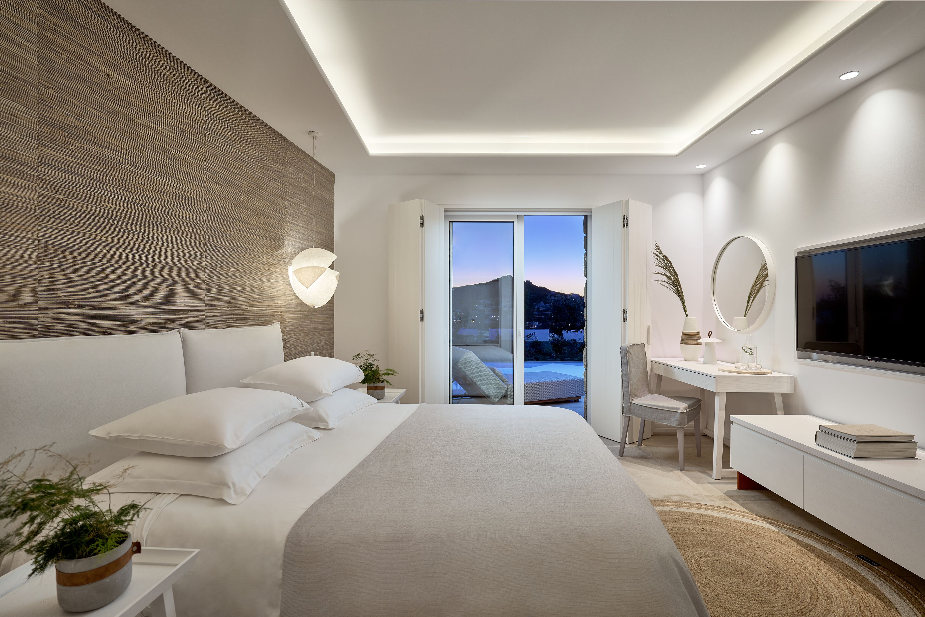 Elite Two-Bedroom Suite Sea View with Private Pool | Roupas de cama de algodão egípcio, roupas de cama premium, frigobar