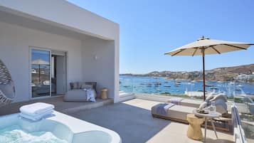 Panoramic Double Sea View Room with Outdoor Jacuzzi | Bañera de hidromasaje privada