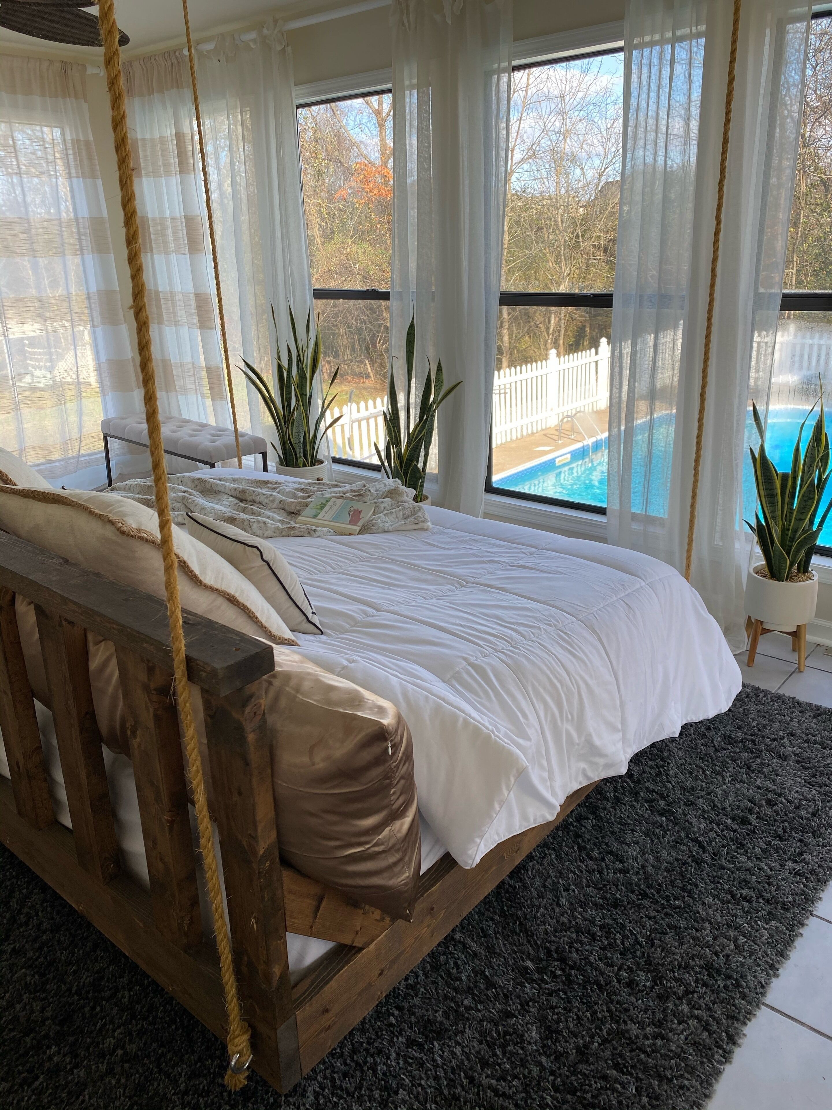 4 bedrooms, WiFi, bed sheets