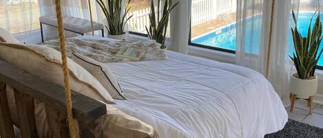 4 bedrooms, WiFi, bed sheets