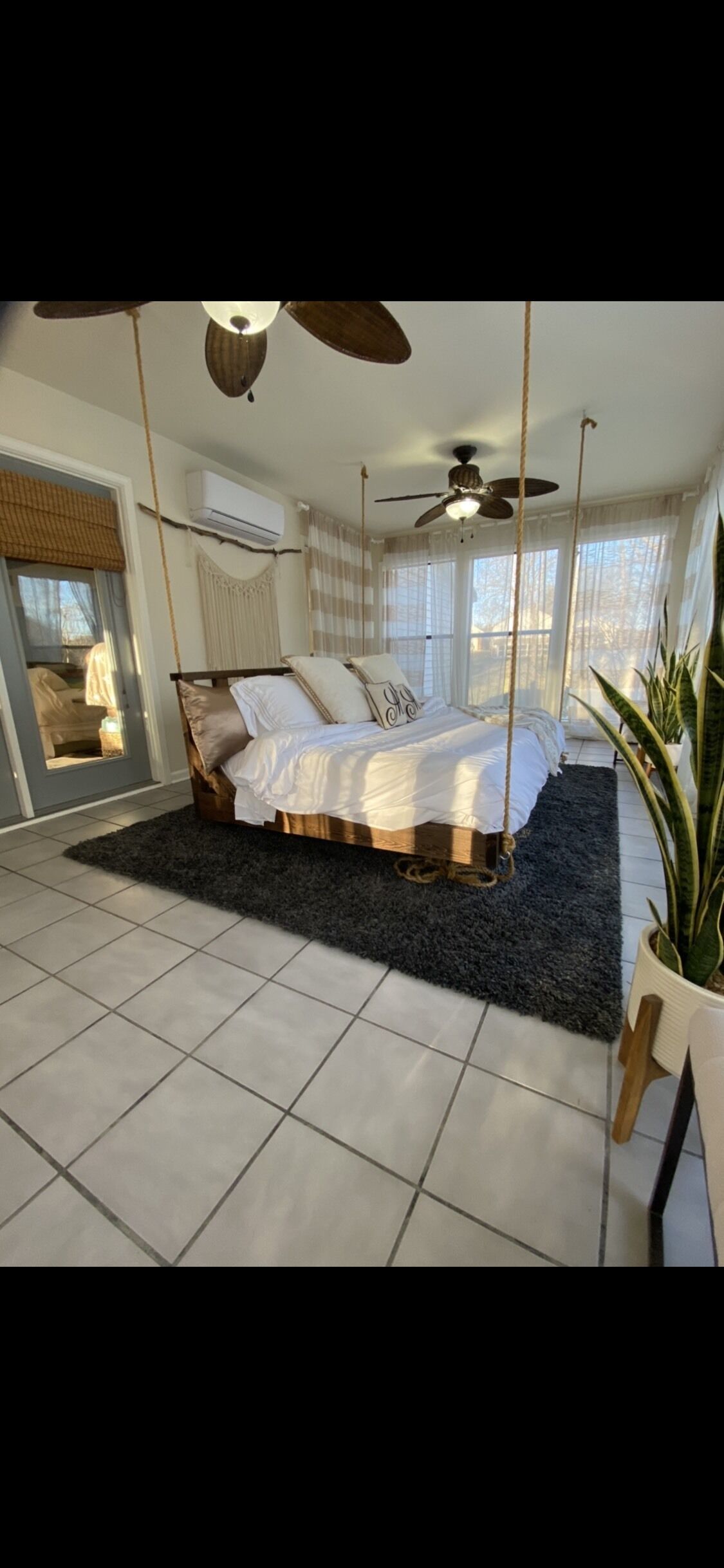 4 bedrooms, WiFi, bed sheets