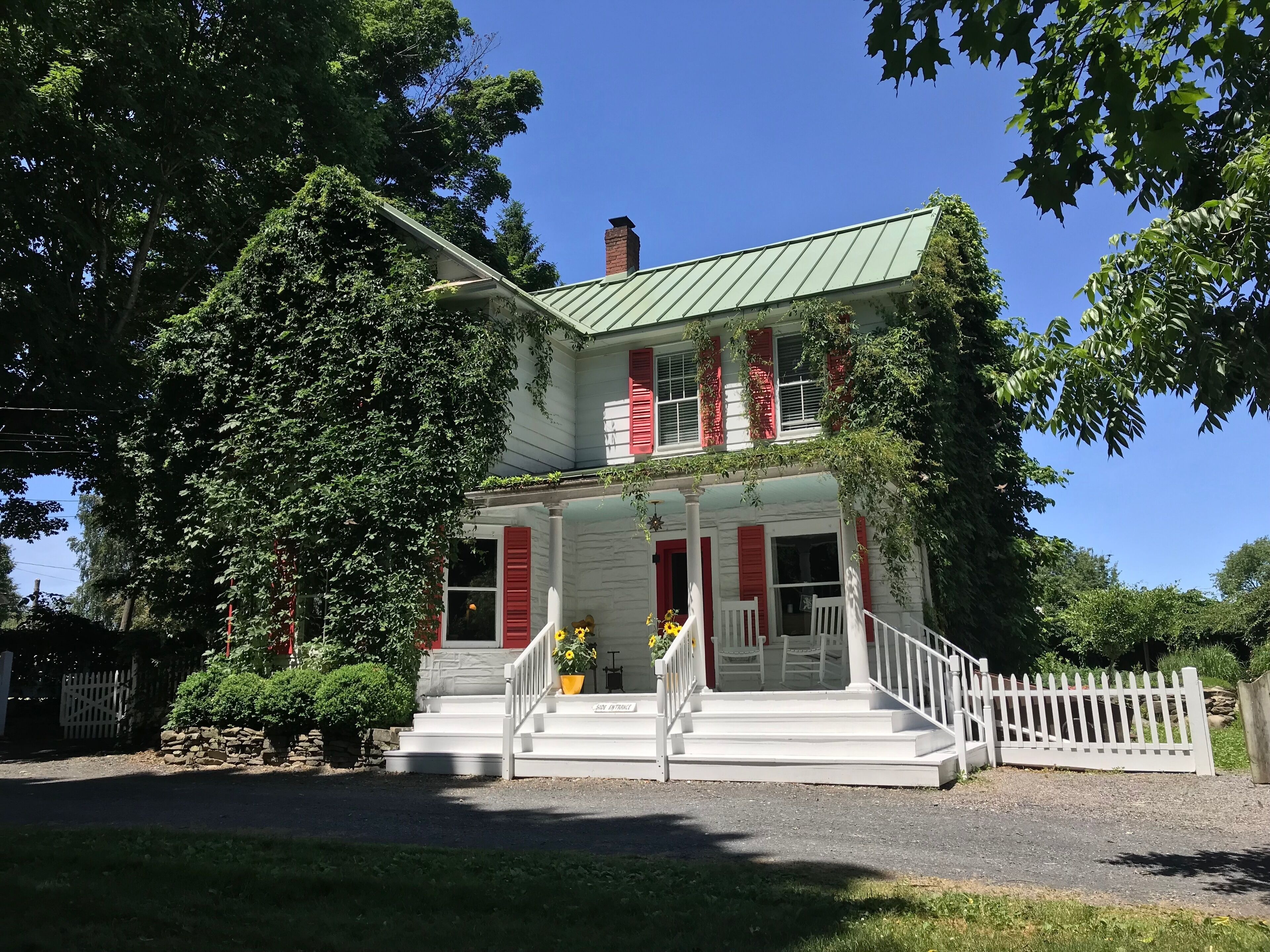 Beautiful Liberty View Farm House Beyond Organic!