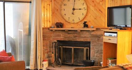 Pet Friendly Condo in Waterville Valley - Newly Refinished! - Whc23v