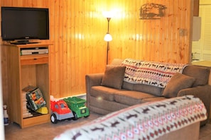 House (Windsor Hill C23, Waterville Valley) | Living room